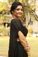 Ritika Singh at Valari Trailer Launch